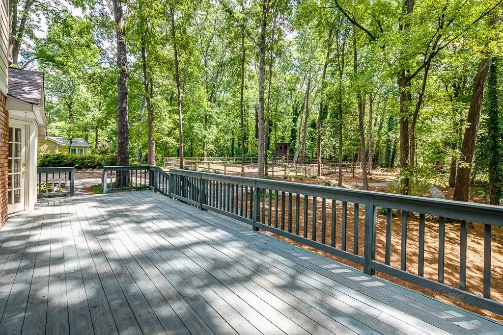 7205 Hunters Branch Drive, Sandy Springs, Georgia 30328, 4 Bedrooms Bedrooms, ,2 BathroomsBathrooms,Residential,Sold,7205 Hunters Branch Drive,5688496