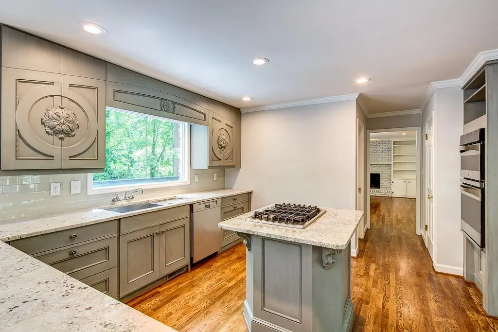 7205 Hunters Branch Drive, Sandy Springs, Georgia 30328, 4 Bedrooms Bedrooms, ,2 BathroomsBathrooms,Residential,Sold,7205 Hunters Branch Drive,5688496