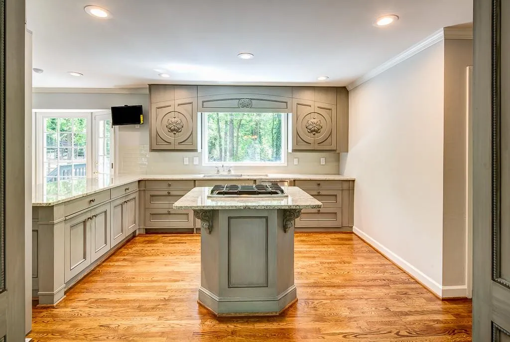 7205 Hunters Branch Drive, Sandy Springs, Georgia 30328, 4 Bedrooms Bedrooms, ,2 BathroomsBathrooms,Residential,Sold,7205 Hunters Branch Drive,5688496