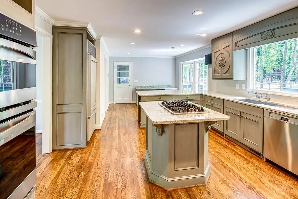 7205 Hunters Branch Drive, Sandy Springs, Georgia 30328, 4 Bedrooms Bedrooms, ,2 BathroomsBathrooms,Residential,Sold,7205 Hunters Branch Drive,5688496