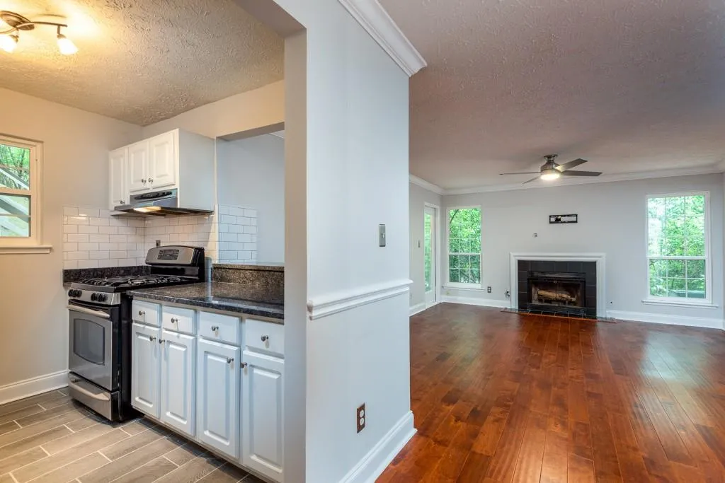 6800 Glenridge Drive Unit 6820a, Sandy Springs, Georgia 30328, 2 Bedrooms Bedrooms, ,2 BathroomsBathrooms,Residential,Sold,6800 Glenridge Drive Unit 6820a,6735926