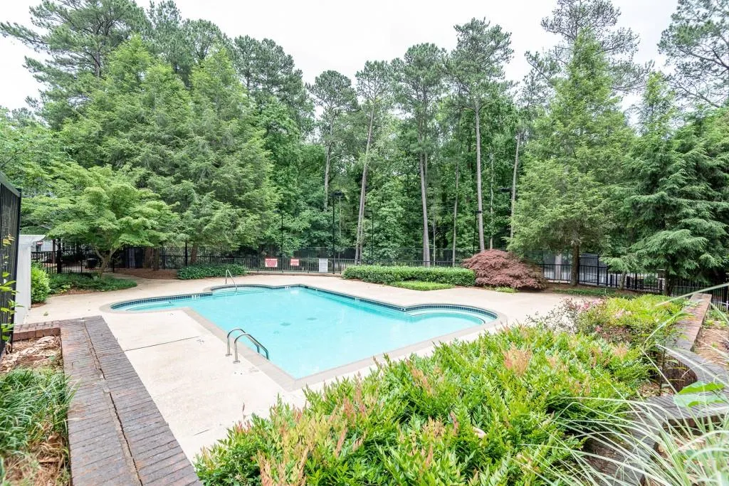 6800 Glenridge Drive Unit 6820a, Sandy Springs, Georgia 30328, 2 Bedrooms Bedrooms, ,2 BathroomsBathrooms,Residential,Sold,6800 Glenridge Drive Unit 6820a,6735926