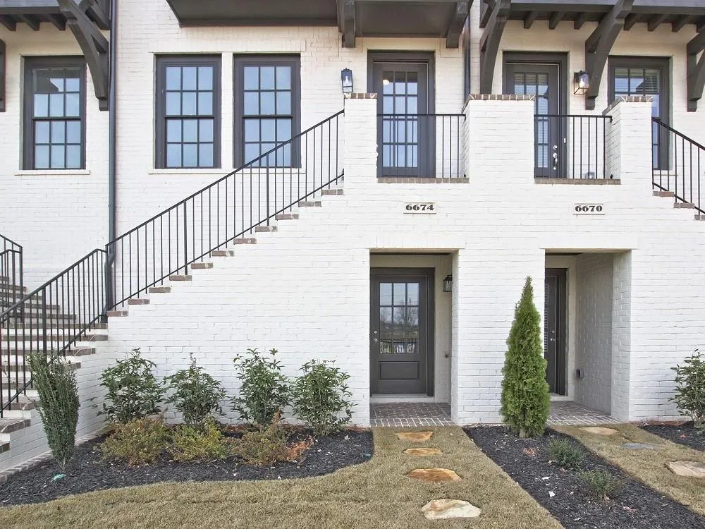 6674 Sterling Drive Unit 667, Sandy Springs, Georgia 30328, 3 Bedrooms Bedrooms, ,3 BathroomsBathrooms,Residential,Sold,6674 Sterling Drive Unit 667,6900019