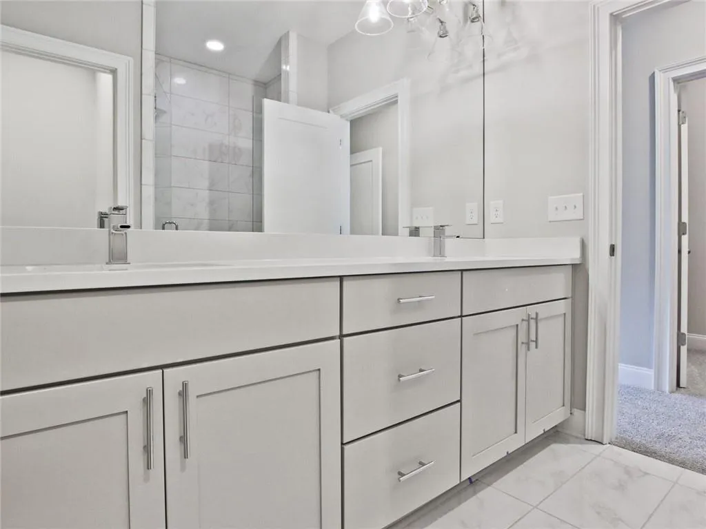 6674 Sterling Drive Unit 667, Sandy Springs, Georgia 30328, 3 Bedrooms Bedrooms, ,3 BathroomsBathrooms,Residential,Sold,6674 Sterling Drive Unit 667,6900019