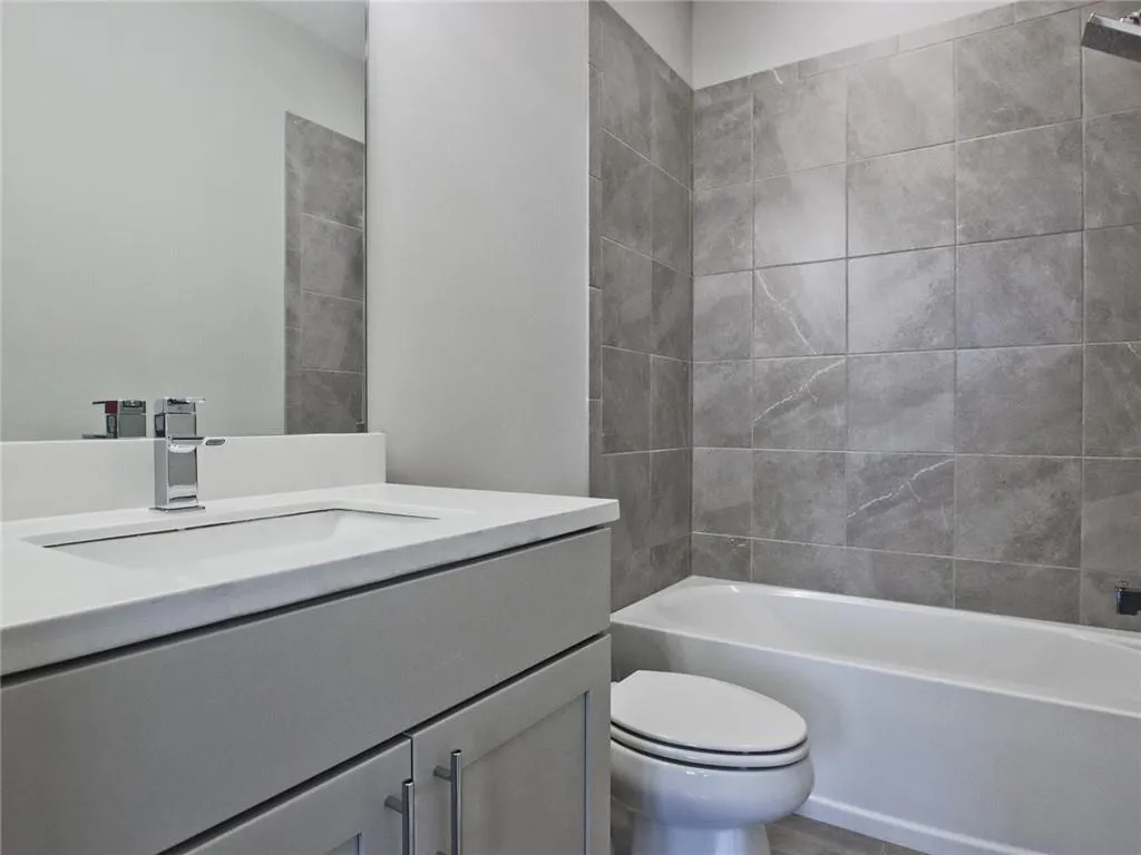 6674 Sterling Drive Unit 667, Sandy Springs, Georgia 30328, 3 Bedrooms Bedrooms, ,3 BathroomsBathrooms,Residential,Sold,6674 Sterling Drive Unit 667,6900019