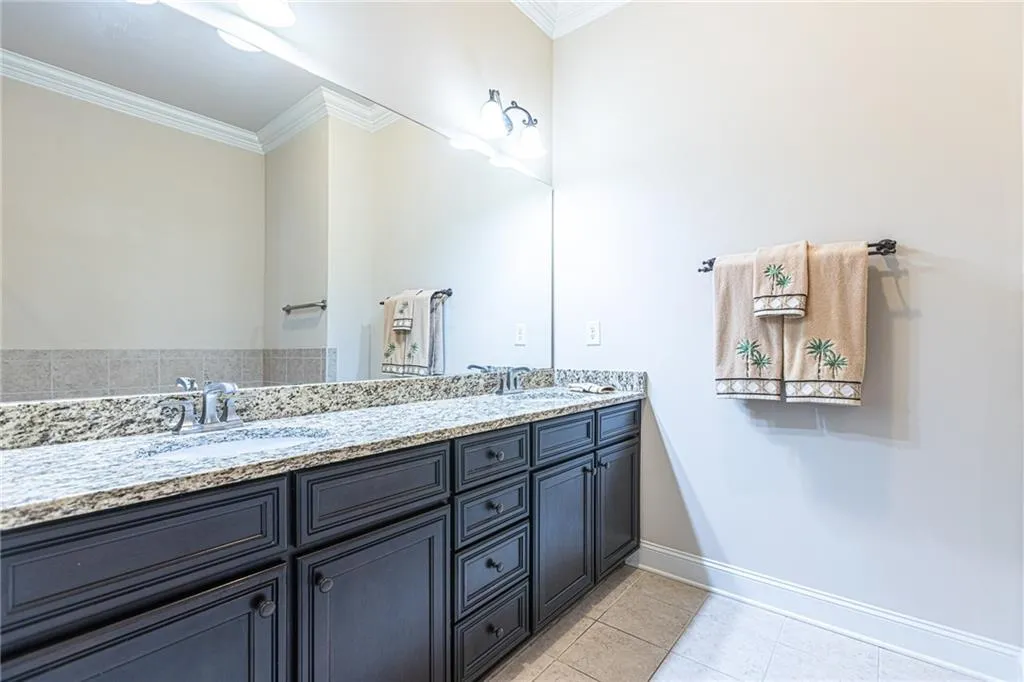 157 Alderwood Hill Unit 157, Sandy Springs, Georgia 30328, 3 Bedrooms Bedrooms, ,3 BathroomsBathrooms,Residential,Sold,157 Alderwood Hill Unit 157,7165926