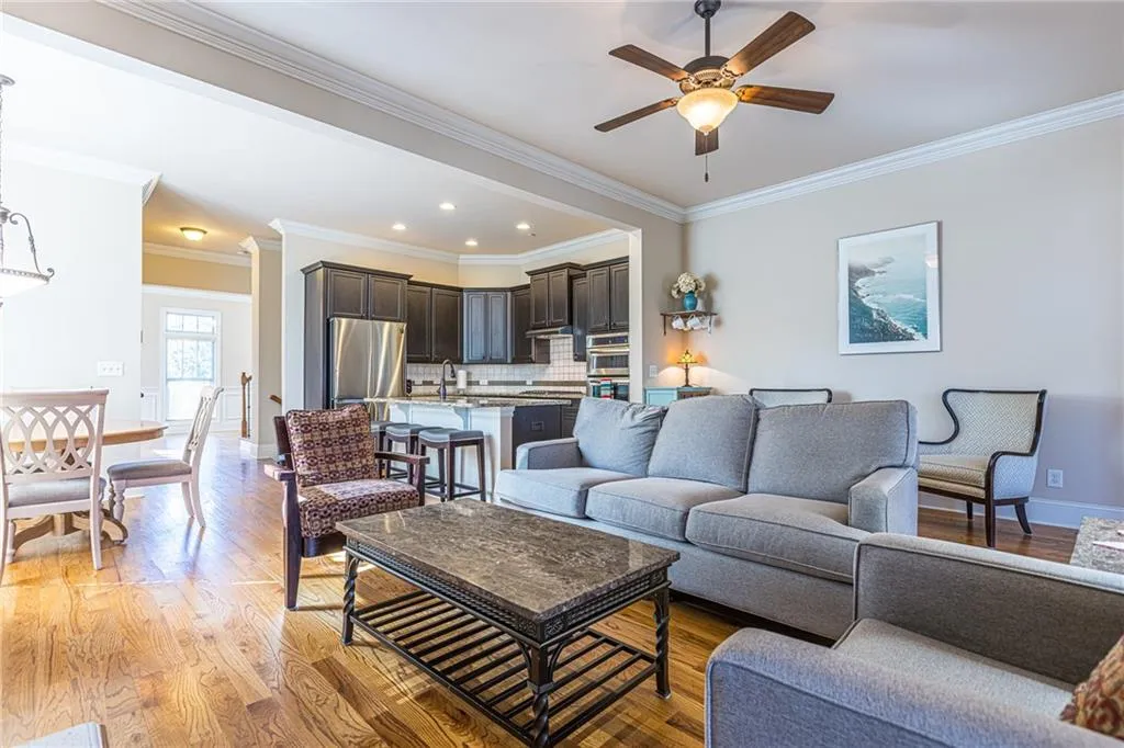 157 Alderwood Hill Unit 157, Sandy Springs, Georgia 30328, 3 Bedrooms Bedrooms, ,3 BathroomsBathrooms,Residential,Sold,157 Alderwood Hill Unit 157,7165926