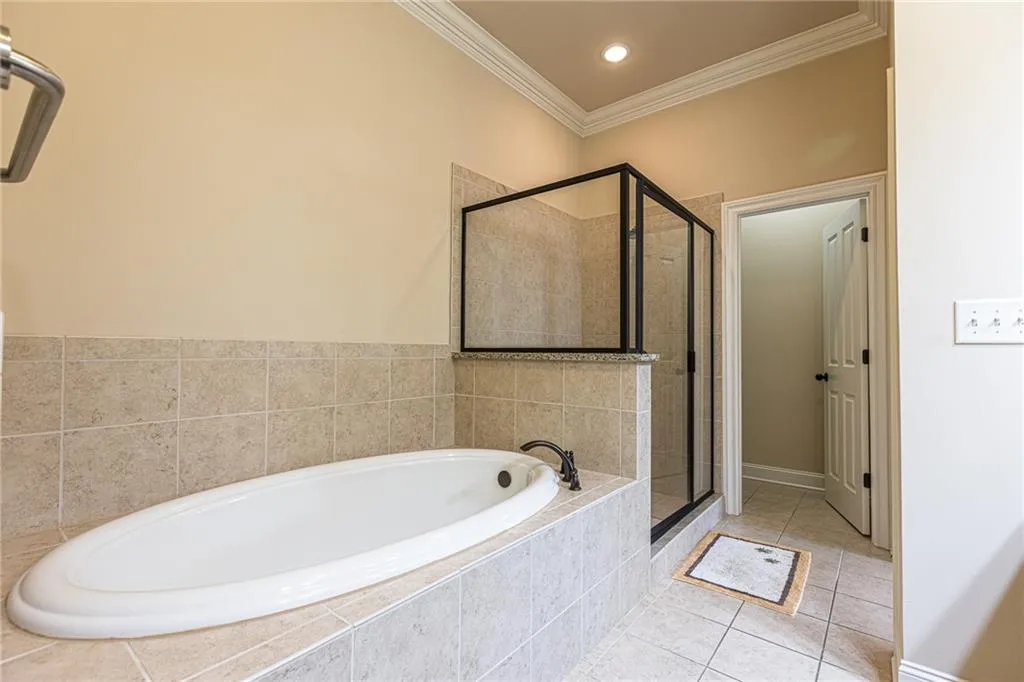 157 Alderwood Hill Unit 157, Sandy Springs, Georgia 30328, 3 Bedrooms Bedrooms, ,3 BathroomsBathrooms,Residential,Sold,157 Alderwood Hill Unit 157,7165926