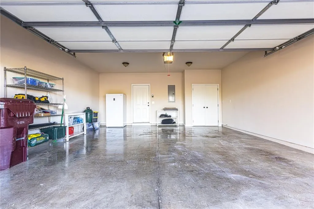 157 Alderwood Hill Unit 157, Sandy Springs, Georgia 30328, 3 Bedrooms Bedrooms, ,3 BathroomsBathrooms,Residential,Sold,157 Alderwood Hill Unit 157,7165926