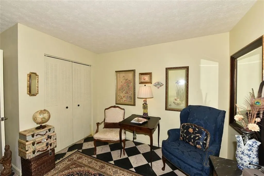 725 Dalrymple Road Unit 6d, Sandy Springs, Georgia 30328, 3 Bedrooms Bedrooms, ,2 BathroomsBathrooms,Residential,Sold,725 Dalrymple Road Unit 6d,6030869