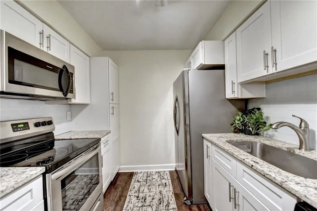 5153 Roswell Road Unit 1/53, Atlanta, Georgia 30342, 1 Bedroom Bedrooms, ,1 BathroomBathrooms,Residential,Sold,5153 Roswell Road Unit 1/53,6908647 5153 Roswell Road Unit 1/53, Atlanta, Georgia 30342, 1 Bedroom Bedrooms, ,1 BathroomBathrooms,Residential,Sold,5153 Roswell Road Unit 1/53,6908647