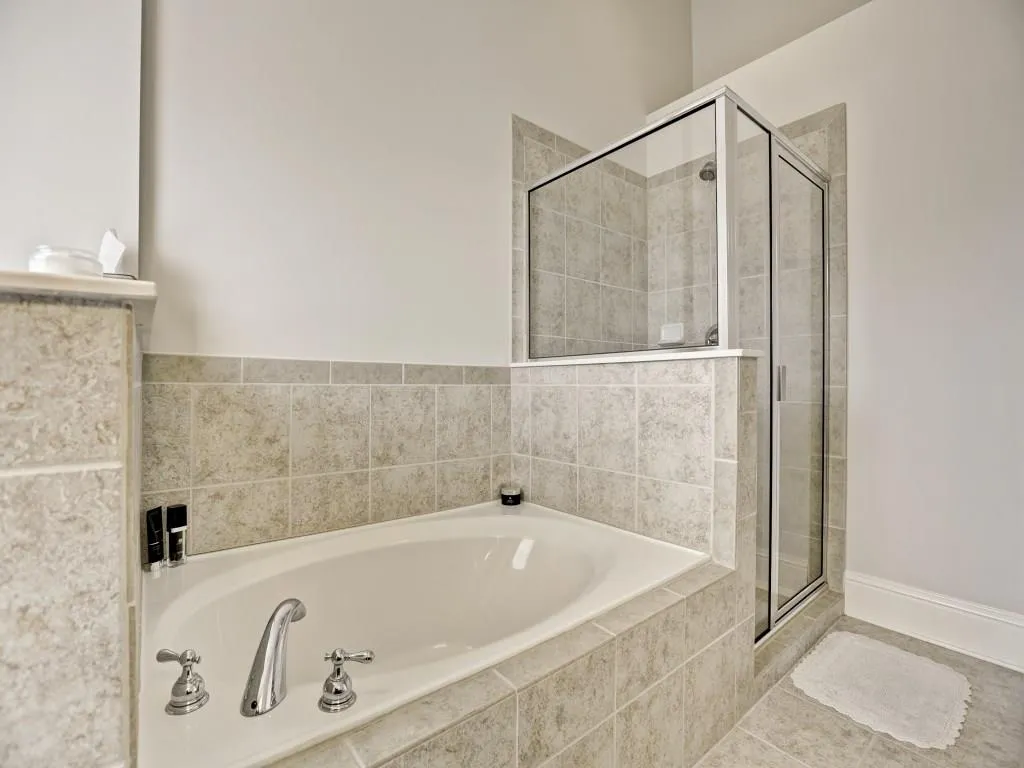 6407 Paulson Place, Atlanta, Georgia 30328, 3 Bedrooms Bedrooms, ,2 BathroomsBathrooms,Residential,Sold,6407 Paulson Place,5701250