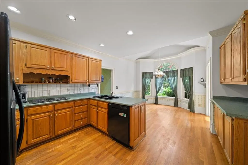 2820 Harwick Drive, Atlanta, Georgia 30350, 5 Bedrooms Bedrooms, ,5 BathroomsBathrooms,Residential,For Sale,2820 Harwick Drive,7617921