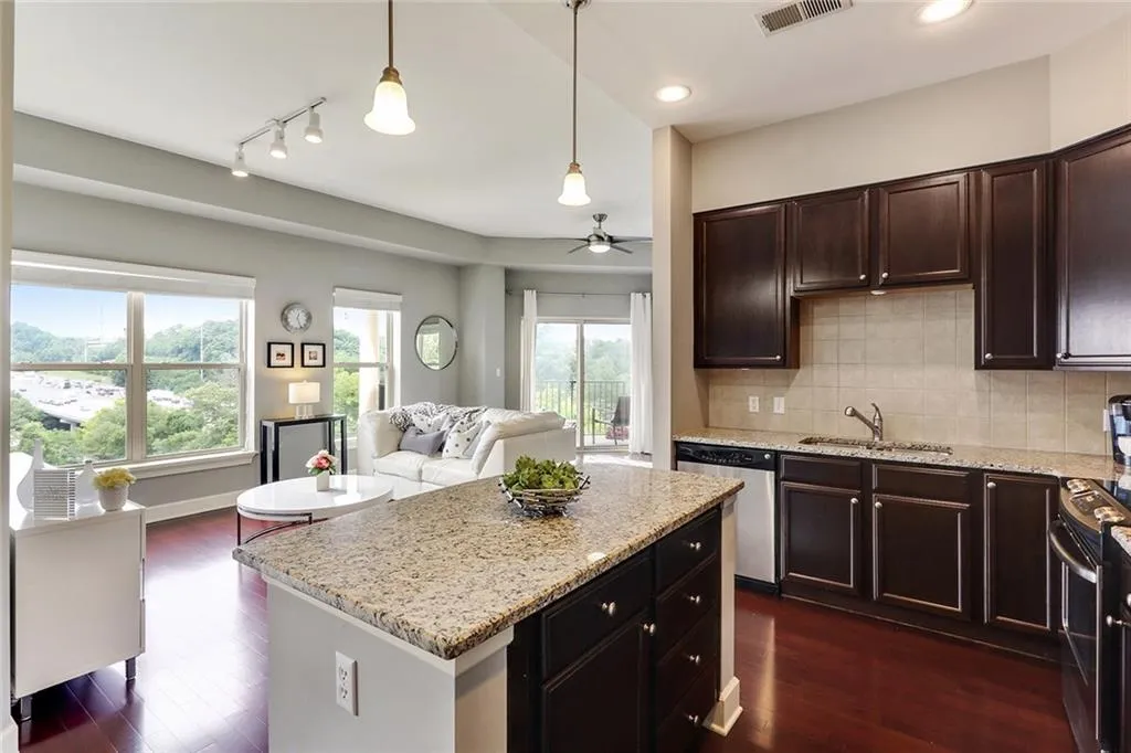 200 River Vista Drive Unit 702, Atlanta, Georgia 30339, 2 Bedrooms Bedrooms, ,2 BathroomsBathrooms,Residential,Sold,200 River Vista Drive Unit 702,5867807
