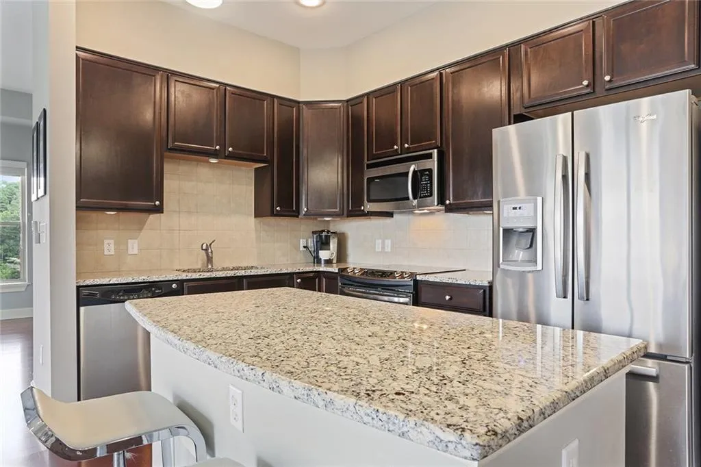 200 River Vista Drive Unit 702, Atlanta, Georgia 30339, 2 Bedrooms Bedrooms, ,2 BathroomsBathrooms,Residential,Sold,200 River Vista Drive Unit 702,5867807