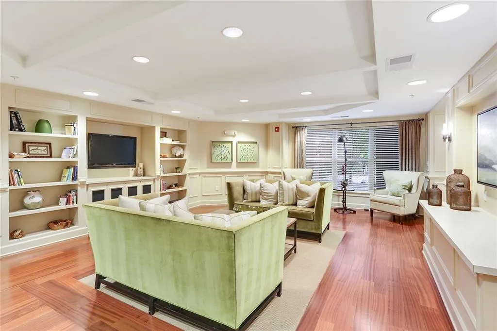 200 River Vista Drive Unit 702, Atlanta, Georgia 30339, 2 Bedrooms Bedrooms, ,2 BathroomsBathrooms,Residential,Sold,200 River Vista Drive Unit 702,5867807