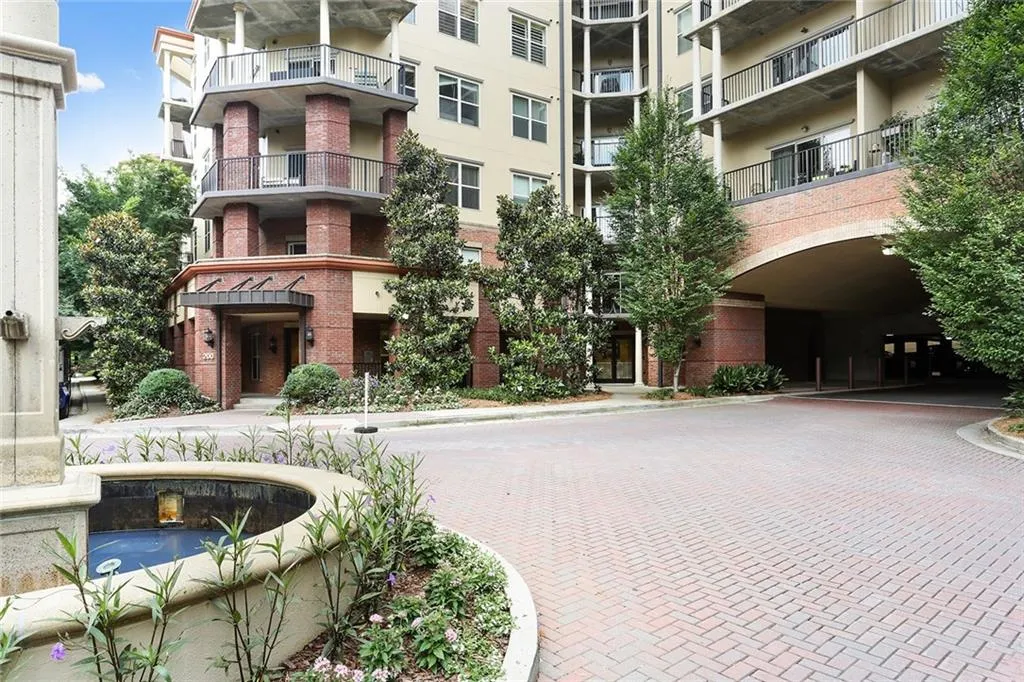 200 River Vista Drive Unit 702, Atlanta, Georgia 30339, 2 Bedrooms Bedrooms, ,2 BathroomsBathrooms,Residential,Sold,200 River Vista Drive Unit 702,5867807