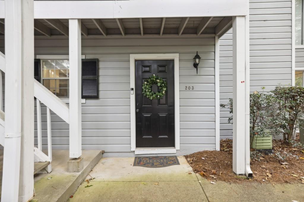 203 Natchez Trace, Sandy Springs, Georgia 30350, 2 Bedrooms Bedrooms, ,1 BathroomBathrooms,Residential,Sold,203 Natchez Trace,7298266