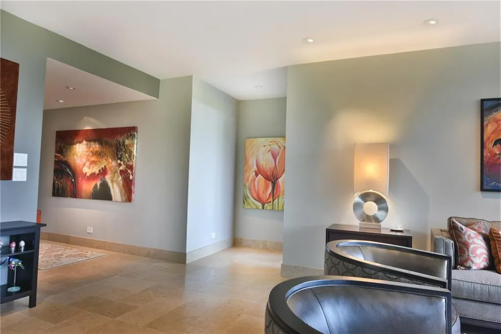 2575 Peachtree Road Ne Unit 9c, Atlanta, Georgia 30305, 2 Bedrooms Bedrooms, ,2 BathroomsBathrooms,Residential,Sold,2575 Peachtree Road Ne Unit 9c,5994399