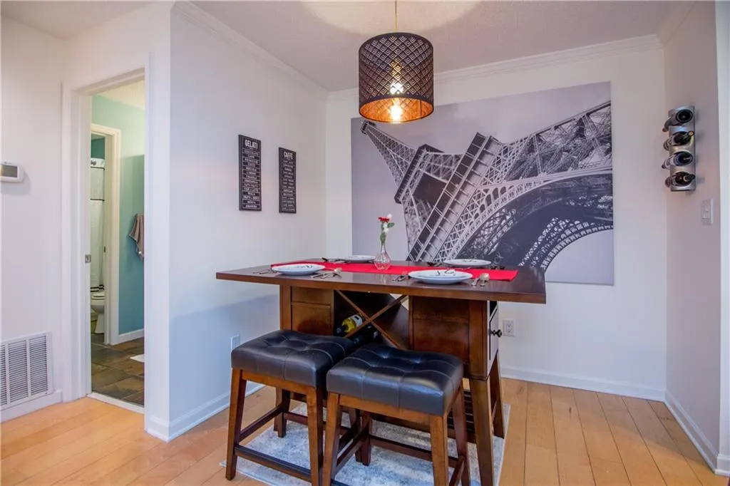 224 Granville Court Unit 224, Sandy Springs, Georgia 30328, 1 Bedroom Bedrooms, ,1 BathroomBathrooms,Residential,Sold,224 Granville Court Unit 224,6085284