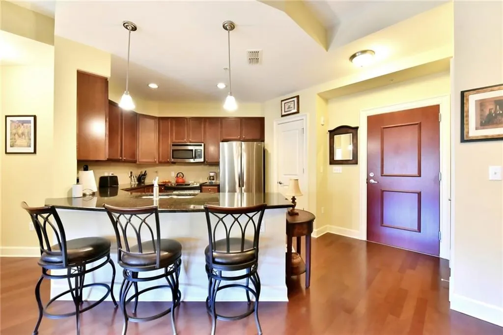 200 River Vista Drive Unit 736, Atlanta, Georgia 30339, 2 Bedrooms Bedrooms, ,2 BathroomsBathrooms,Residential,Sold,200 River Vista Drive Unit 736,5972471