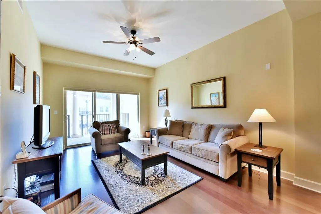 200 River Vista Drive Unit 736, Atlanta, Georgia 30339, 2 Bedrooms Bedrooms, ,2 BathroomsBathrooms,Residential,Sold,200 River Vista Drive Unit 736,5972471