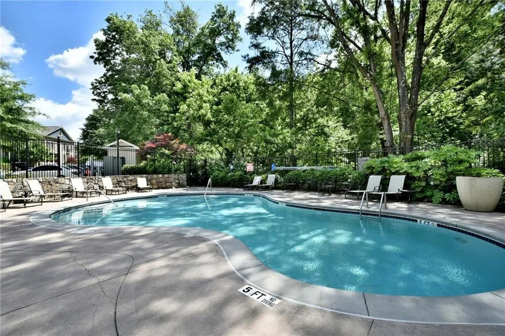 200 River Vista Drive Unit 736, Atlanta, Georgia 30339, 2 Bedrooms Bedrooms, ,2 BathroomsBathrooms,Residential,Sold,200 River Vista Drive Unit 736,5972471