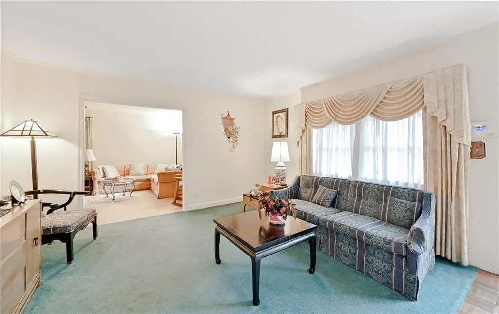 66 Johnson Ferry Road Nw, Atlanta, Georgia 30328, 3 Bedrooms Bedrooms, ,2 BathroomsBathrooms,Residential,Sold,66 Johnson Ferry Road Nw,7129903