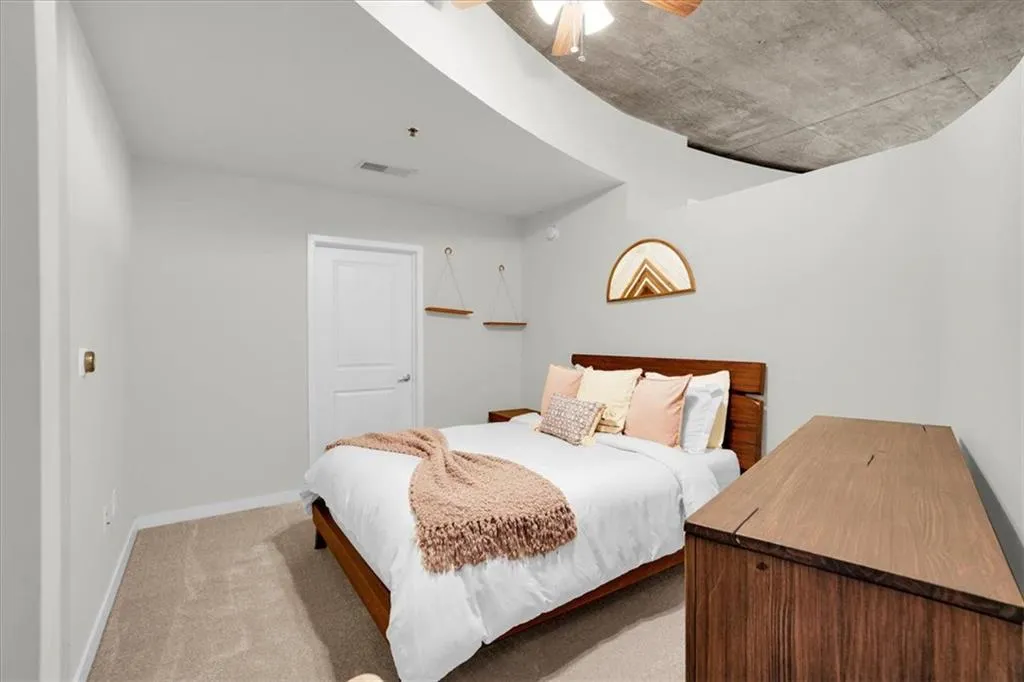 3324 Peachtree Road Ne Unit 1307, Atlanta, Georgia 30326, 1 Bedroom Bedrooms, 0 ,1 BathroomBathrooms,Residential,For Sale,3324 Peachtree Road Ne Unit 1307,7728085