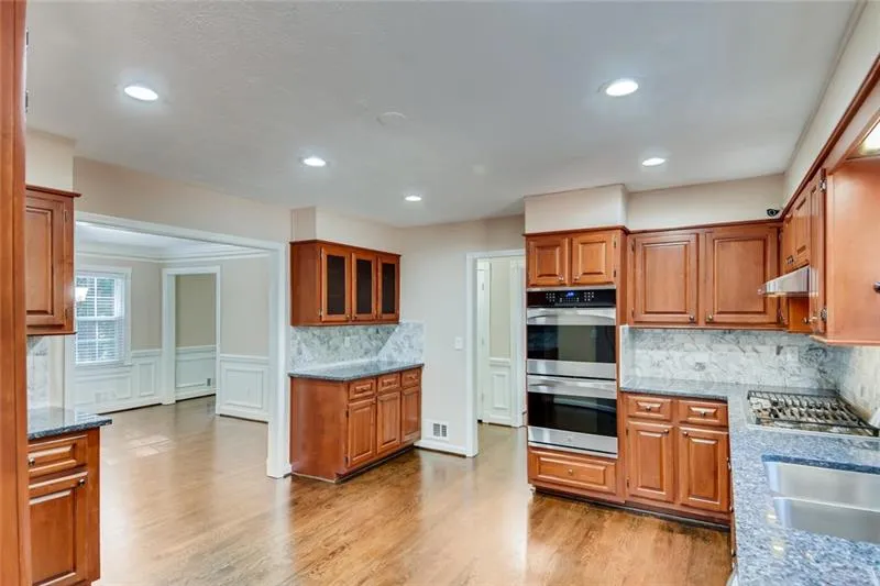 5090 Spalding Drive, Atlanta, Georgia 30350, 5 Bedrooms Bedrooms, ,2 BathroomsBathrooms,Residential,Sold,5090 Spalding Drive,6647419