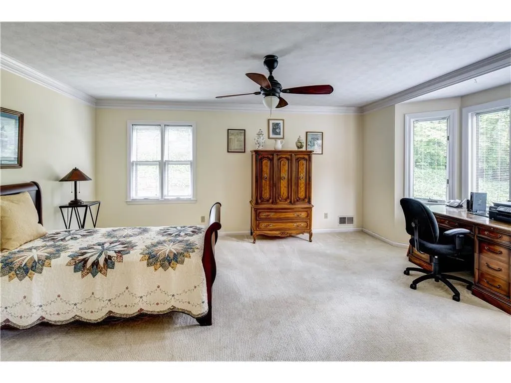 6165 Weatherly Drive, Atlanta, Georgia 30328, 5 Bedrooms Bedrooms, ,4 BathroomsBathrooms,Residential,Sold,6165 Weatherly Drive,5740910