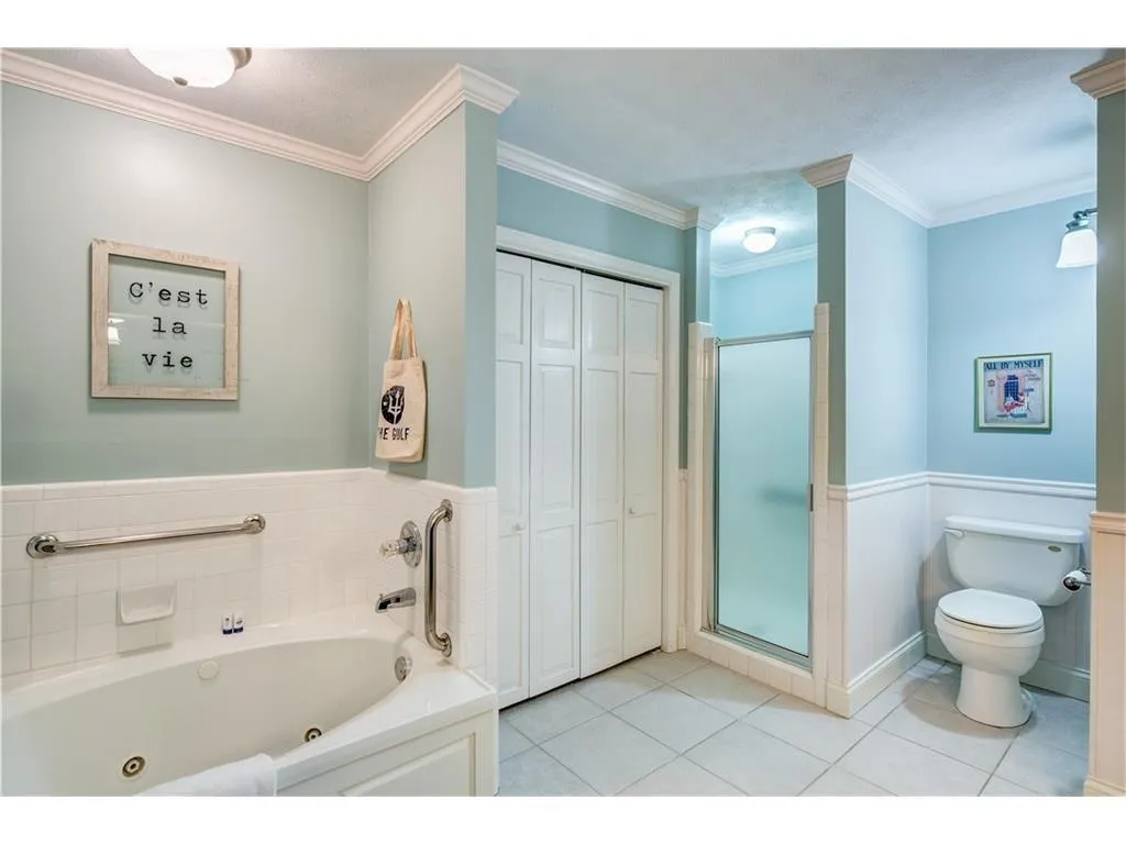 6165 Weatherly Drive, Atlanta, Georgia 30328, 5 Bedrooms Bedrooms, ,4 BathroomsBathrooms,Residential,Sold,6165 Weatherly Drive,5740910