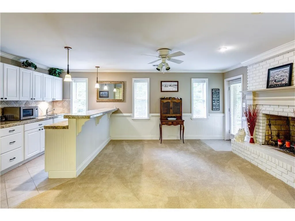6165 Weatherly Drive, Atlanta, Georgia 30328, 5 Bedrooms Bedrooms, ,4 BathroomsBathrooms,Residential,Sold,6165 Weatherly Drive,5740910