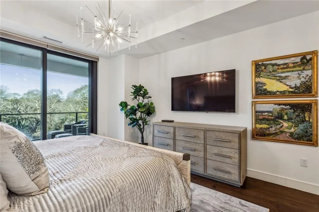 2520 Peachtree Road Unit 602, Atlanta, Georgia 30305, 2 Bedrooms Bedrooms, 0 ,3 BathroomsBathrooms,Residential,For Sale,2520 Peachtree Road Unit 602,7807853