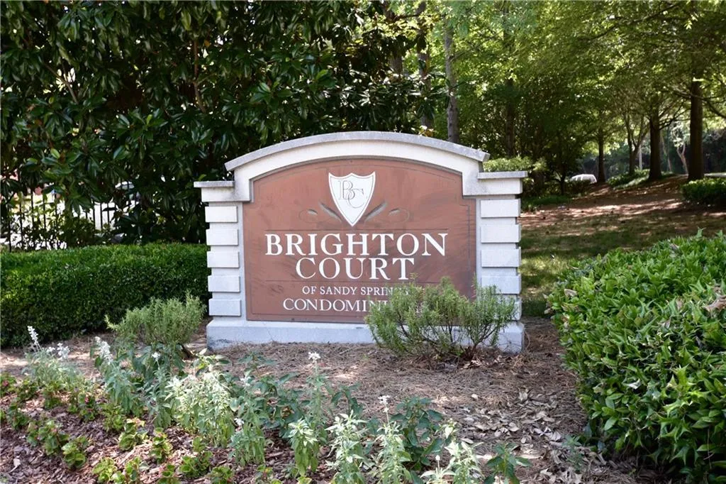 5641 Roswell Road Unit 118, Atlanta, Georgia 30342, 2 Bedrooms Bedrooms, ,2 BathroomsBathrooms,Residential,Sold,5641 Roswell Road Unit 118,5706575