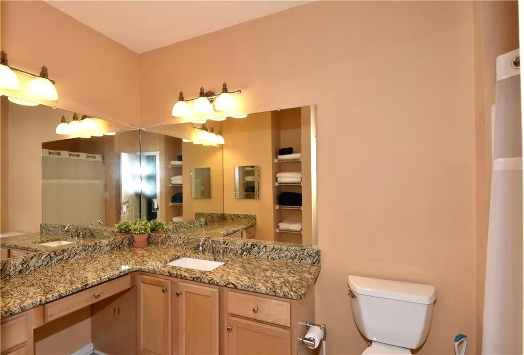 5641 Roswell Road Unit 118, Atlanta, Georgia 30342, 2 Bedrooms Bedrooms, ,2 BathroomsBathrooms,Residential,Sold,5641 Roswell Road Unit 118,5706575