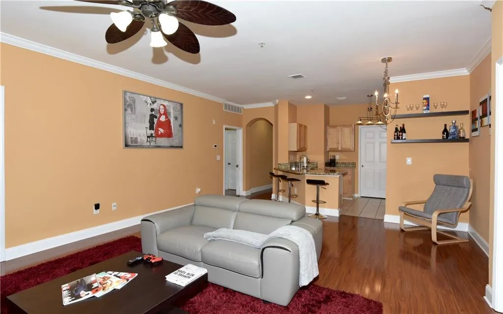 5641 Roswell Road Unit 118, Atlanta, Georgia 30342, 2 Bedrooms Bedrooms, ,2 BathroomsBathrooms,Residential,Sold,5641 Roswell Road Unit 118,5706575