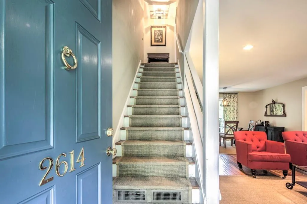 2614 Ridgemore Road Nw, Atlanta, Georgia 30318, 3 Bedrooms Bedrooms, ,2 BathroomsBathrooms,Residential,Sold,2614 Ridgemore Road Nw,5907962