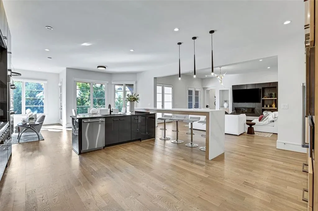 703 Bass Way, Atlanta, Georgia 30328, 7 Bedrooms Bedrooms, ,6 BathroomsBathrooms,Residential,Sold,703 Bass Way,7118765