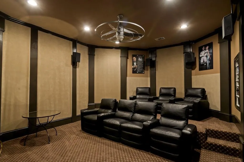 560 Timber Valley Road, Atlanta, Georgia 30342, 5 Bedrooms Bedrooms, ,4 BathroomsBathrooms,Residential,Sold,560 Timber Valley Road,5931646