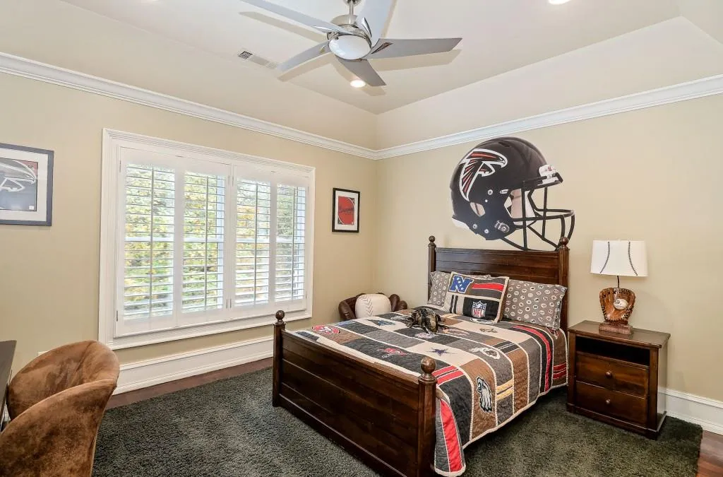 560 Timber Valley Road, Atlanta, Georgia 30342, 5 Bedrooms Bedrooms, ,4 BathroomsBathrooms,Residential,Sold,560 Timber Valley Road,5931646