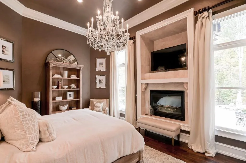 560 Timber Valley Road, Atlanta, Georgia 30342, 5 Bedrooms Bedrooms, ,4 BathroomsBathrooms,Residential,Sold,560 Timber Valley Road,5931646