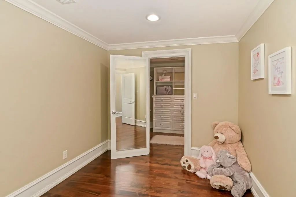 560 Timber Valley Road, Atlanta, Georgia 30342, 5 Bedrooms Bedrooms, ,4 BathroomsBathrooms,Residential,Sold,560 Timber Valley Road,5931646