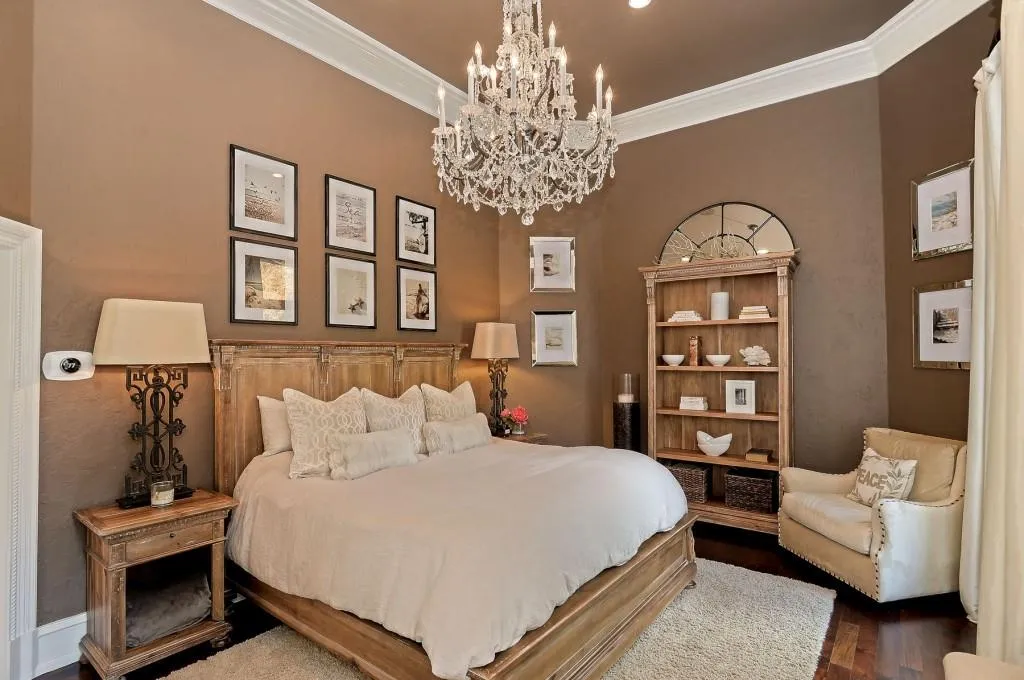 560 Timber Valley Road, Atlanta, Georgia 30342, 5 Bedrooms Bedrooms, ,4 BathroomsBathrooms,Residential,Sold,560 Timber Valley Road,5931646