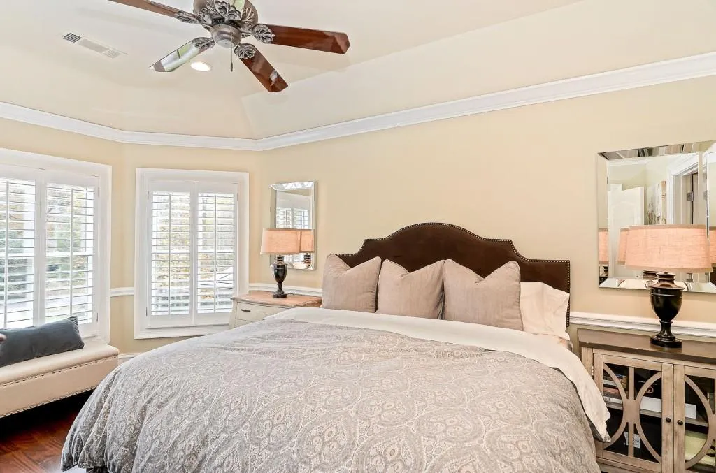 560 Timber Valley Road, Atlanta, Georgia 30342, 5 Bedrooms Bedrooms, ,4 BathroomsBathrooms,Residential,Sold,560 Timber Valley Road,5931646