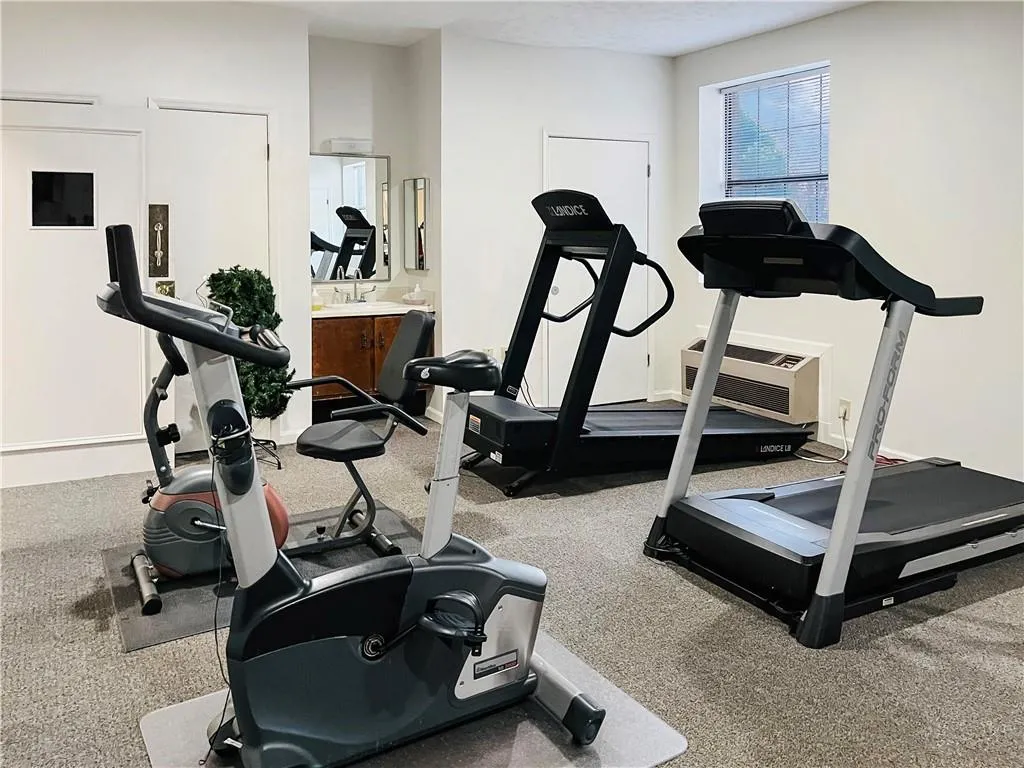 475 Mount Vernon Highway Ne Unit A202, Sandy Springs, Georgia 30328, 1 Bedroom Bedrooms, ,1 BathroomBathrooms,Residential,Sold,475 Mount Vernon Highway Ne Unit A202,7080566