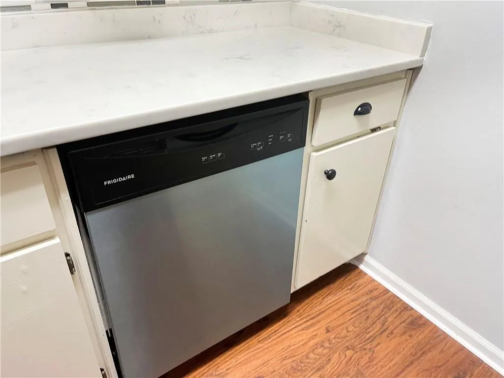 475 Mount Vernon Highway Ne Unit A202, Sandy Springs, Georgia 30328, 1 Bedroom Bedrooms, ,1 BathroomBathrooms,Residential,Sold,475 Mount Vernon Highway Ne Unit A202,7080566