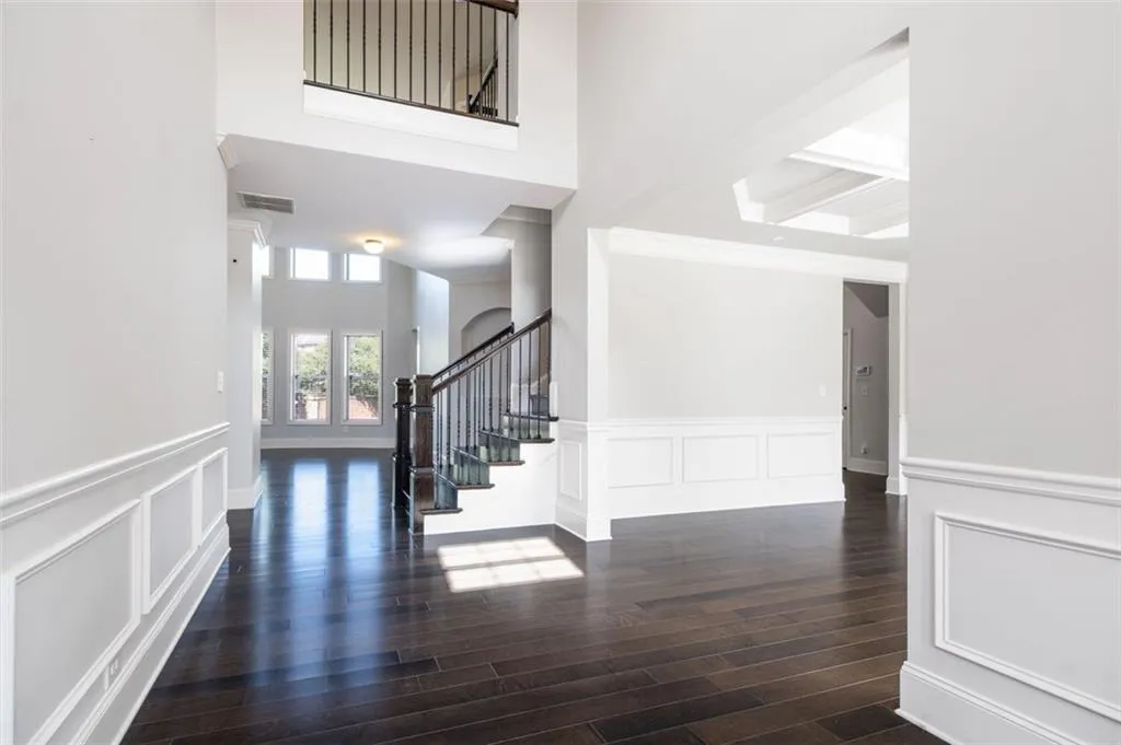 7760 Stratford Lane, Sandy Springs, Georgia 30350, 5 Bedrooms Bedrooms, ,4 BathroomsBathrooms,Residential,Sold,7760 Stratford Lane,7244771