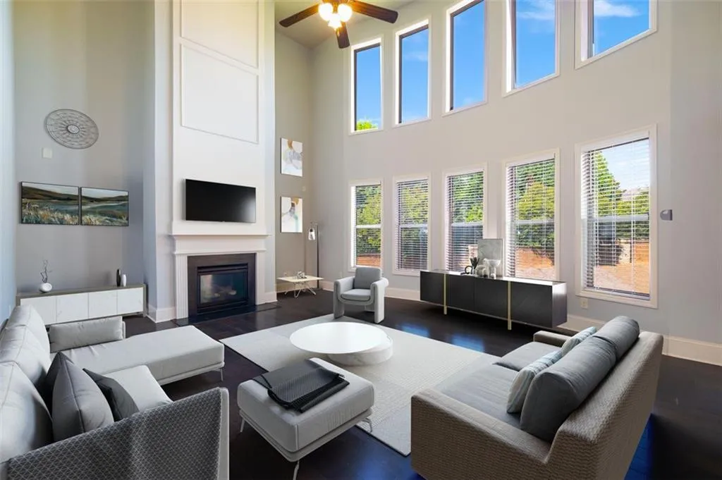 7760 Stratford Lane, Sandy Springs, Georgia 30350, 5 Bedrooms Bedrooms, ,4 BathroomsBathrooms,Residential,Sold,7760 Stratford Lane,7244771