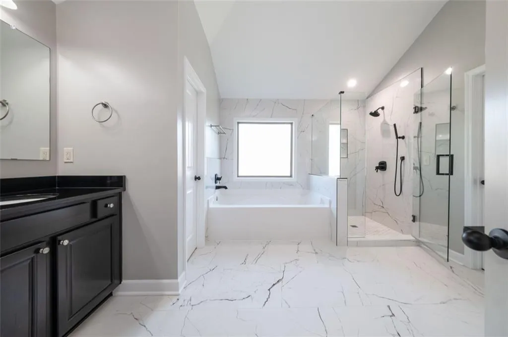 7760 Stratford Lane, Sandy Springs, Georgia 30350, 5 Bedrooms Bedrooms, ,4 BathroomsBathrooms,Residential,Sold,7760 Stratford Lane,7244771